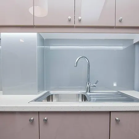 Apartment Fully Renovated Studio In The City Center For 3ppl *